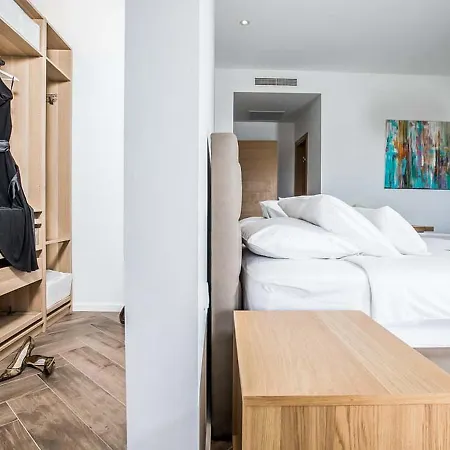 Extensive Light-filled Modern Living Areas